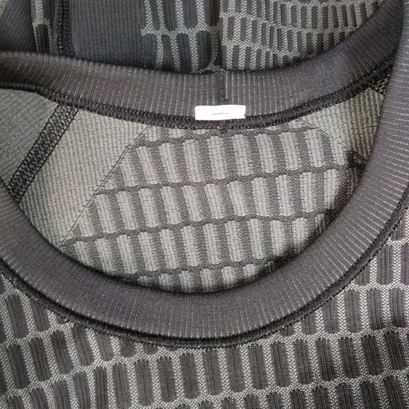 Lululemon Athletica Grey Running Shirt - Picture 8 of 9